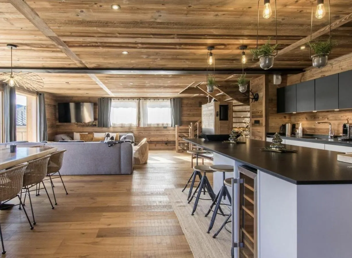Chalet Les Gets Neko